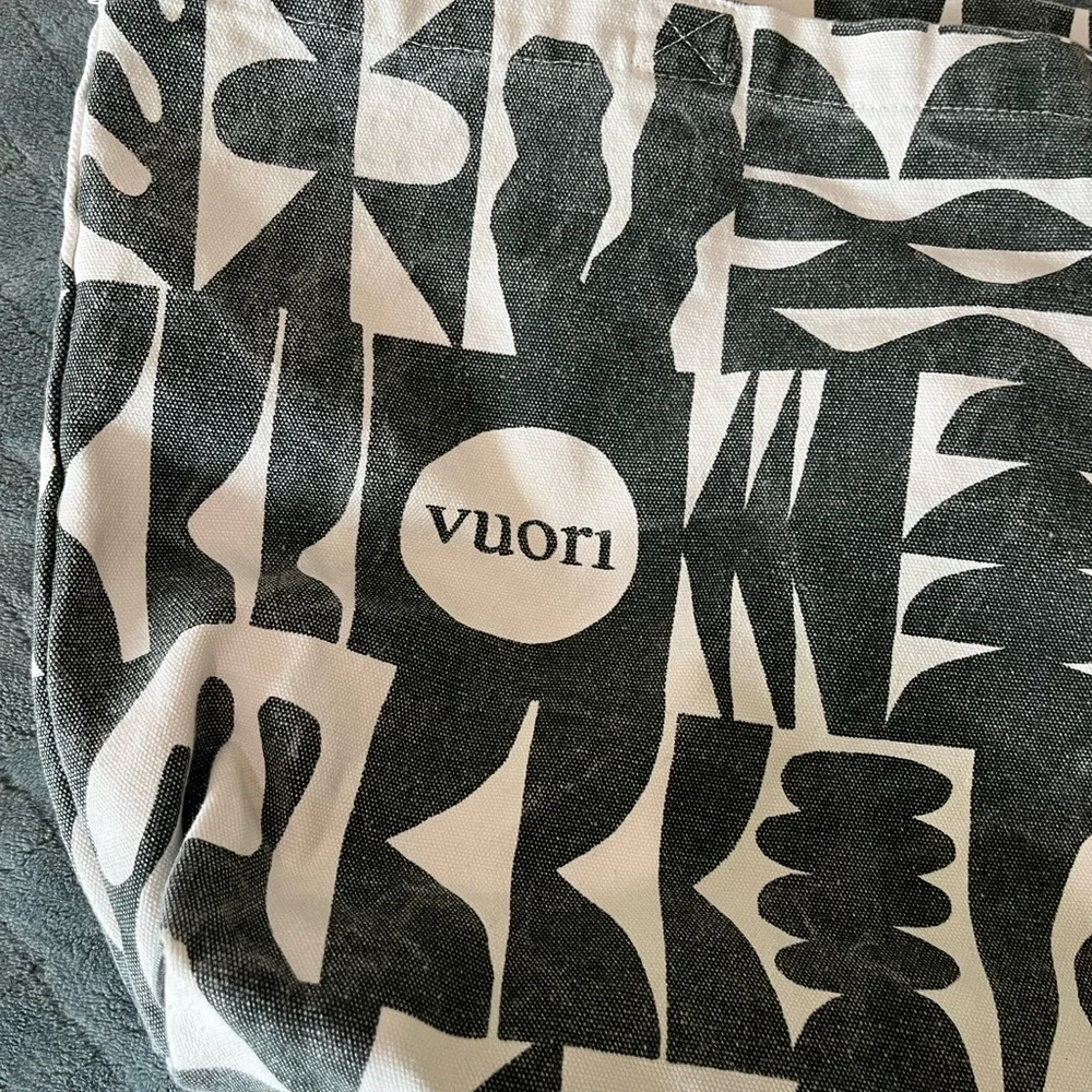 Vuori Monochrome Abstract Tote bag‎